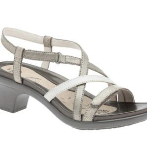 Beautiful strappy sandals-excellent arch support
